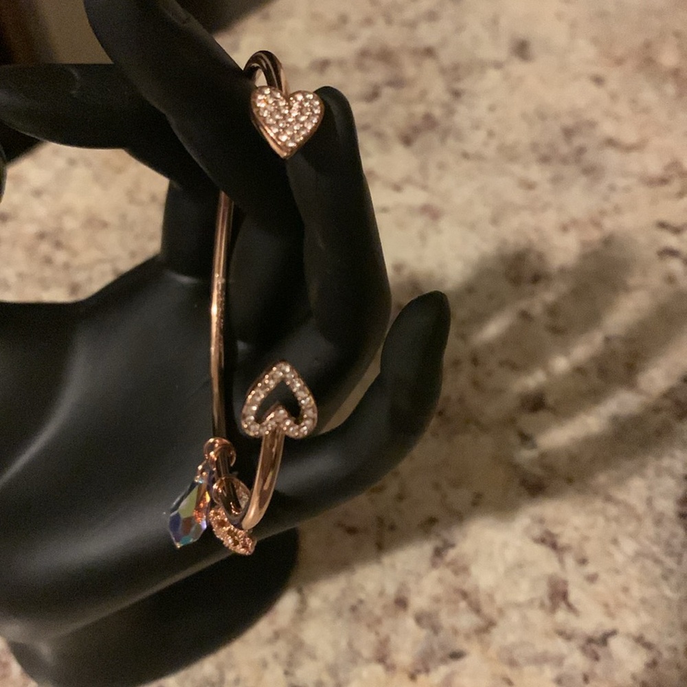 NWT Origami Owl ROSE GOLD BRACELET WITH CHARMS !!! Stunning 😍